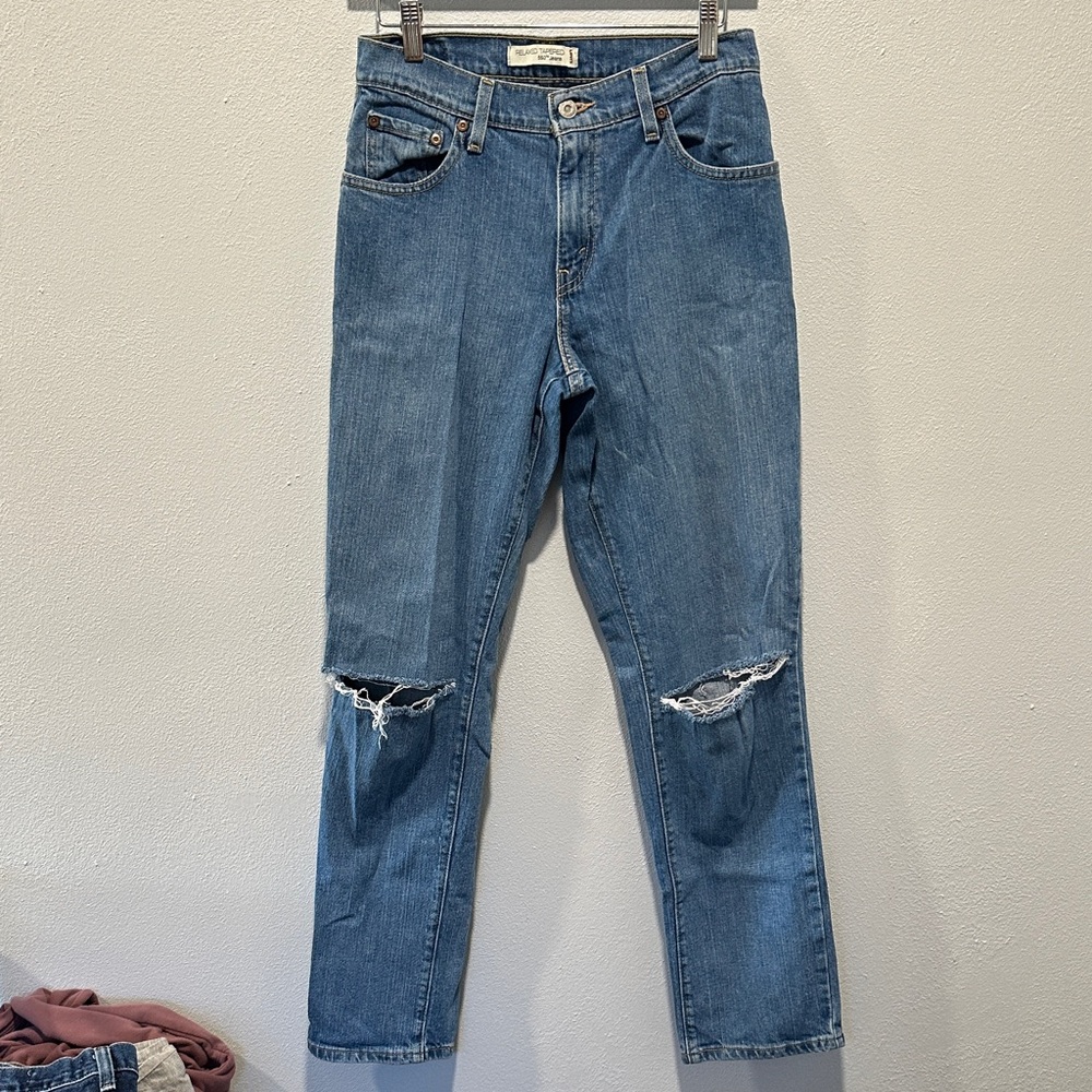Levi’s Distressed Jeans